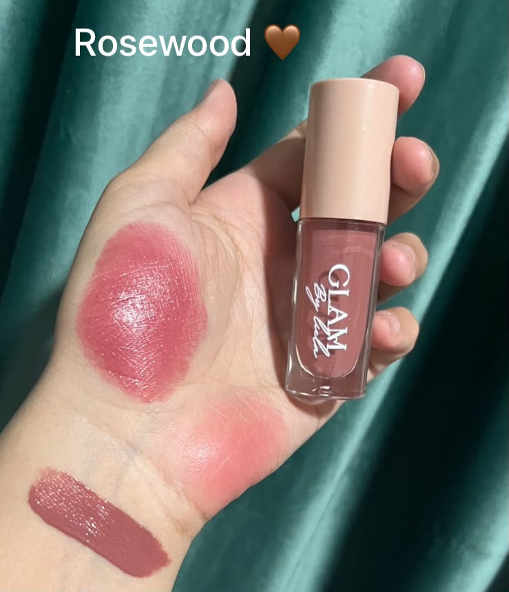 Liquid blusher shade Rosewood