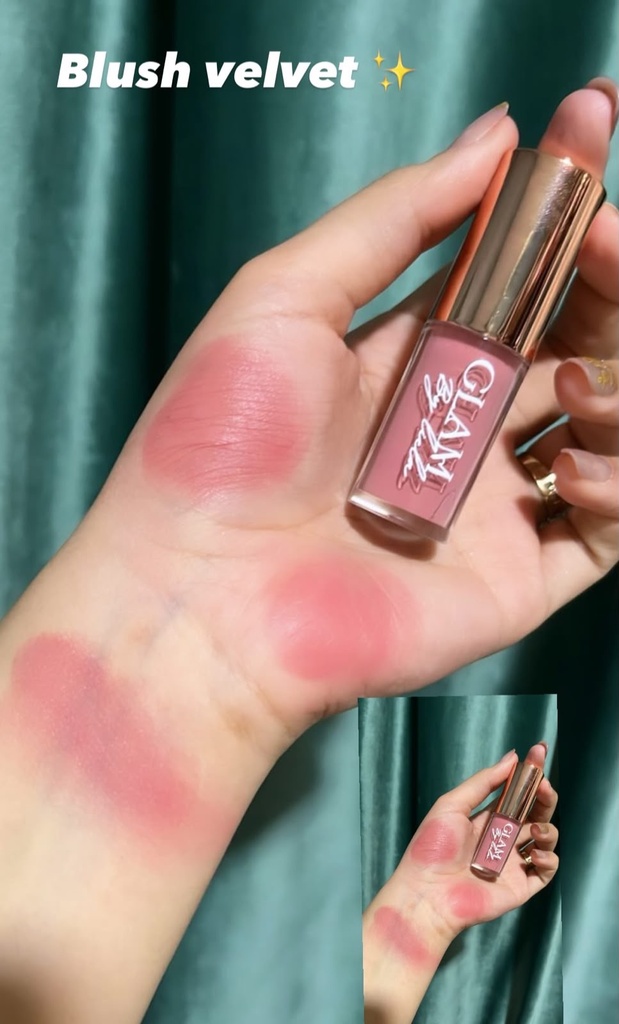Blusher shade blush velvet