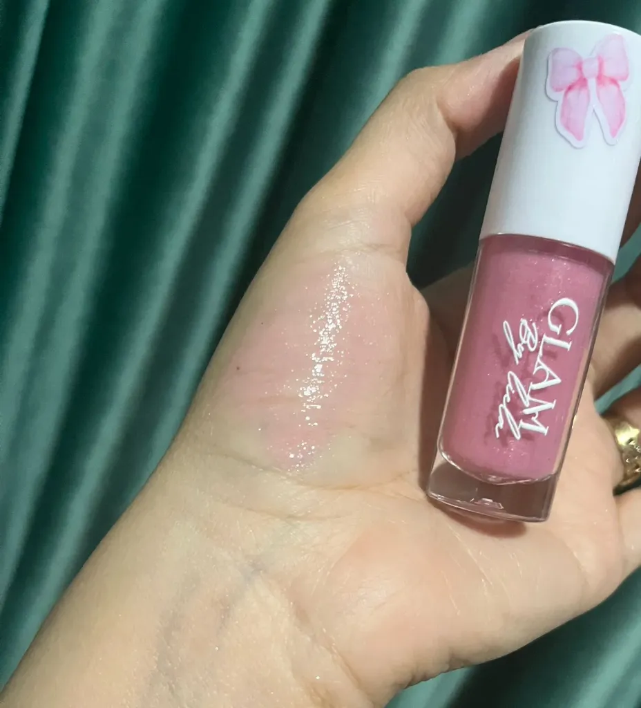 lip gloss