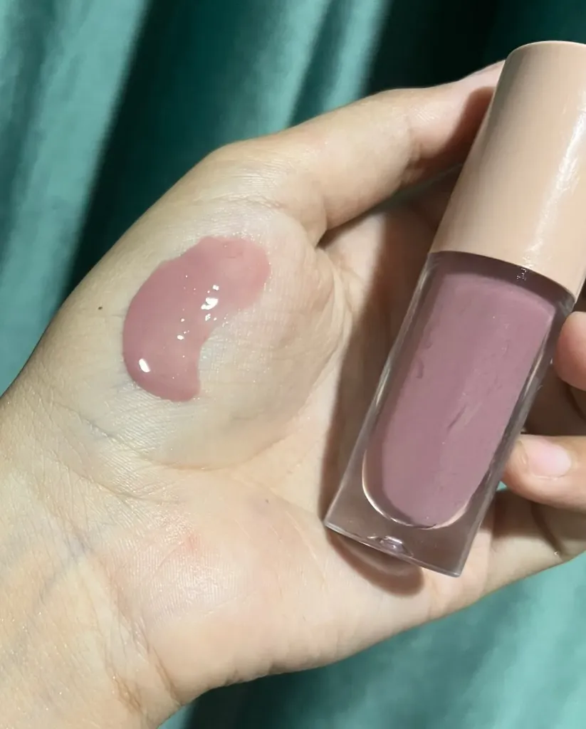 lip gloss shade lavander